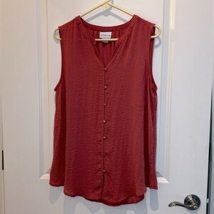 Women's Sleeveless Button-Down Top - Red